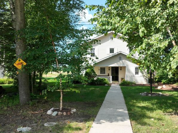 7 E Lakeshore Dr, Hope, MI 48628