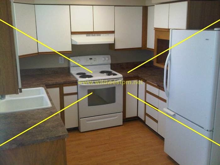 2nd image of 629 NE Lookout Ave