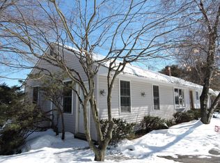 100 Sweet Fern Rd, Stroudsburg, PA 18360