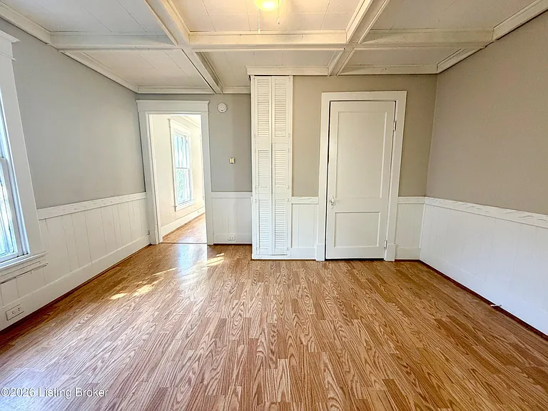 2057 May Ave — Photo 3