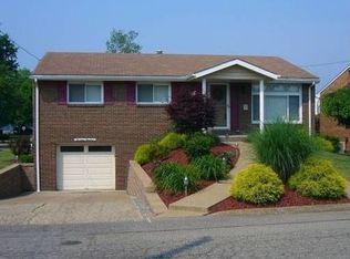 1400 Chaplin St, Conway, PA 15027