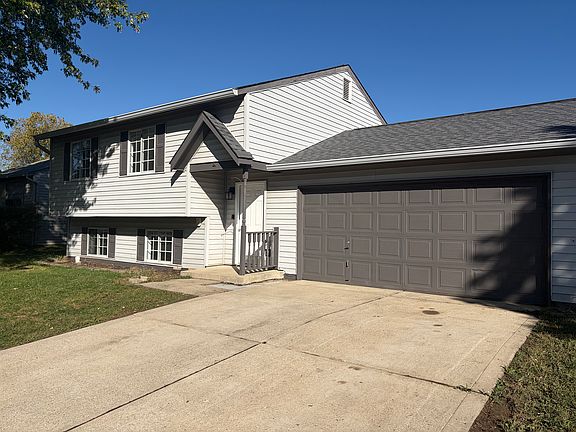 2nd image of 242 Country Wood Dr