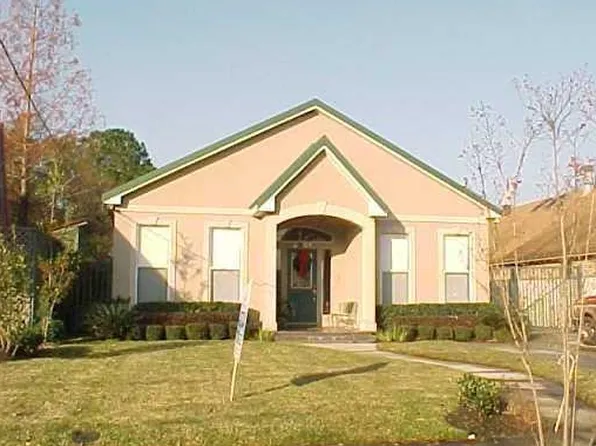 3908 Simone Garden Dr, Metairie, LA 70002