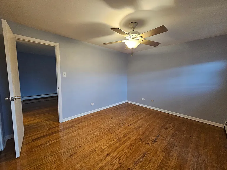 4640 S Avers Ave #2 — Photo 19