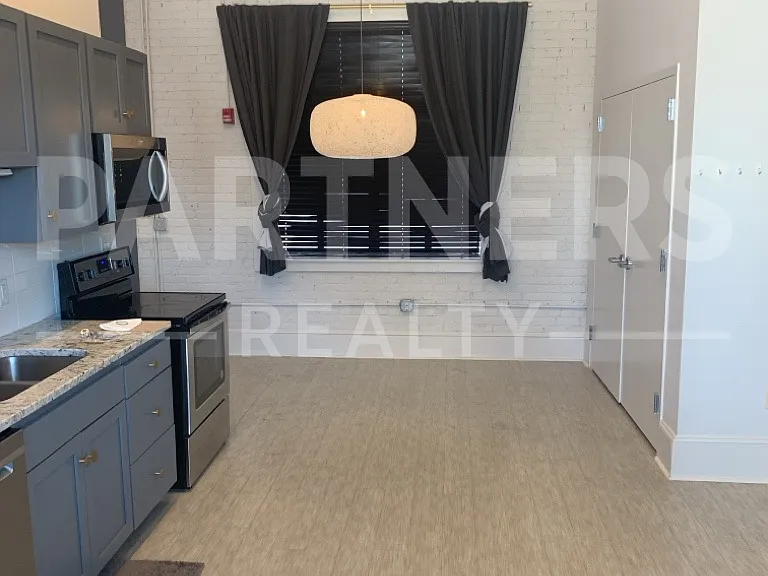28 Monroe St #404 — Photo 23