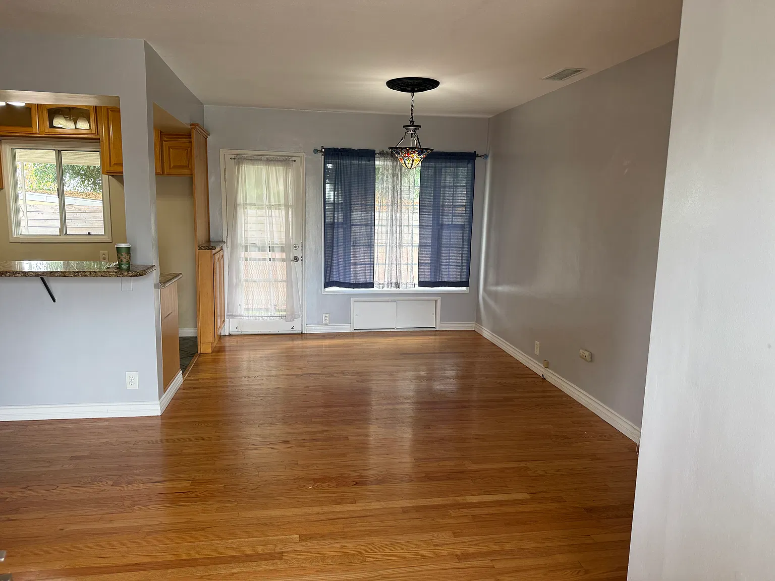 2 bed, 782 sqft, $2,950 — Photo 2