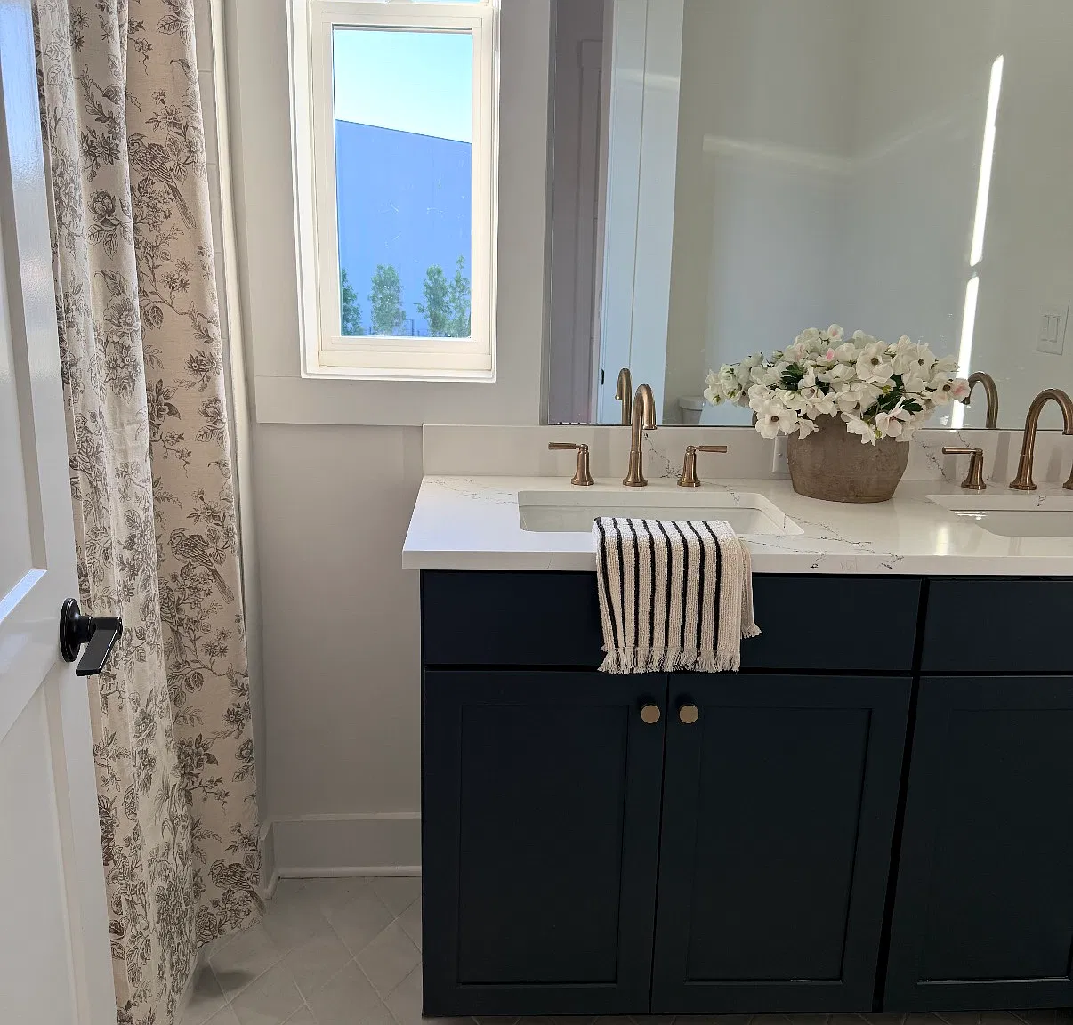 3 bed, 1950 sqft, $4,700 — Photo 3