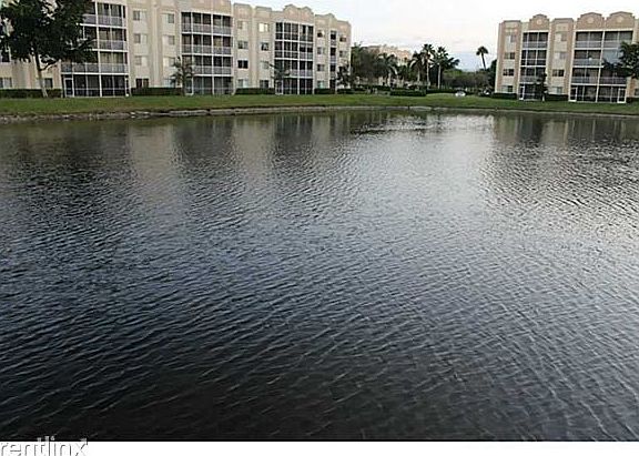 F1371565_201_22