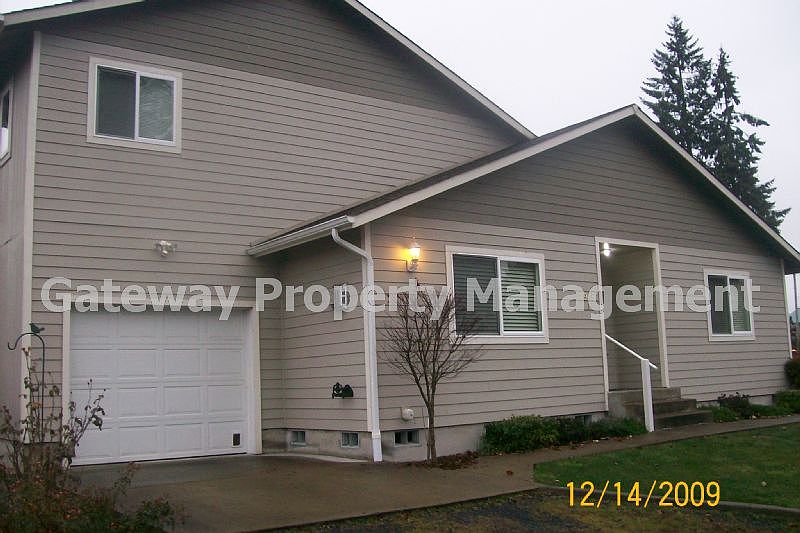 1st image of 1915 Jefferson St APT 1