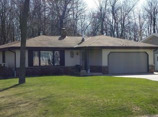 10752 S 10th Ave, Oak Creek, WI 53154