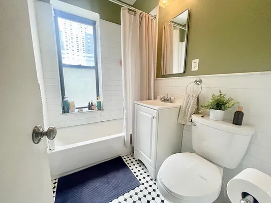 Rented by KYLM, LLC | media 19