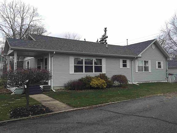 3rd image of 3073 Lakeshore Dr