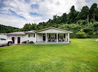 3821 8th Street Rd, Huntington, WV 25701