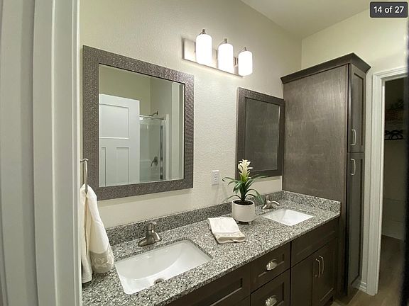 5th image of 3027 W Cardinal St