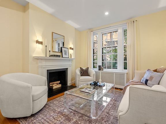 2nd image of 54 Brimmer St