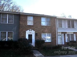 8210 Knights Bridge Rd, Charlotte, NC 28210