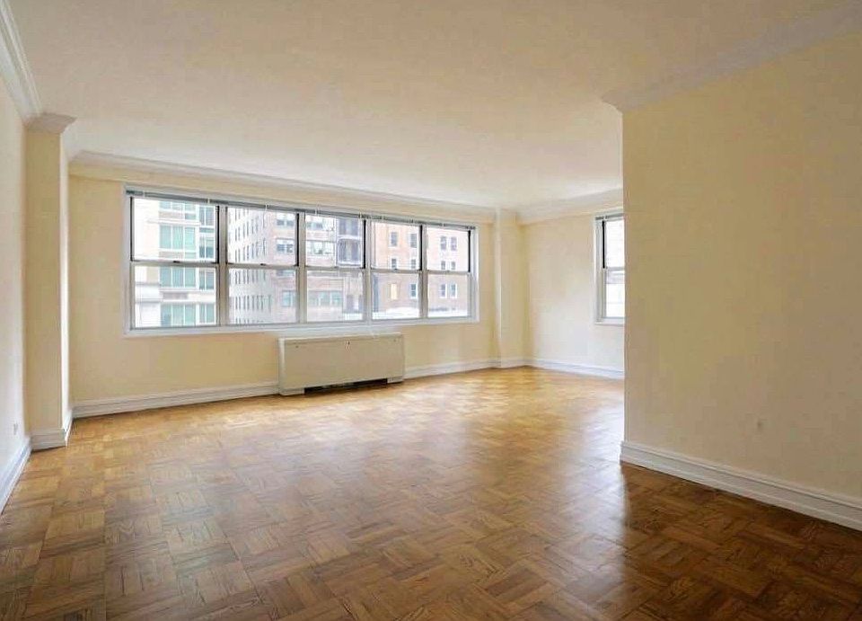 1st image of 888 8th Ave #4RE