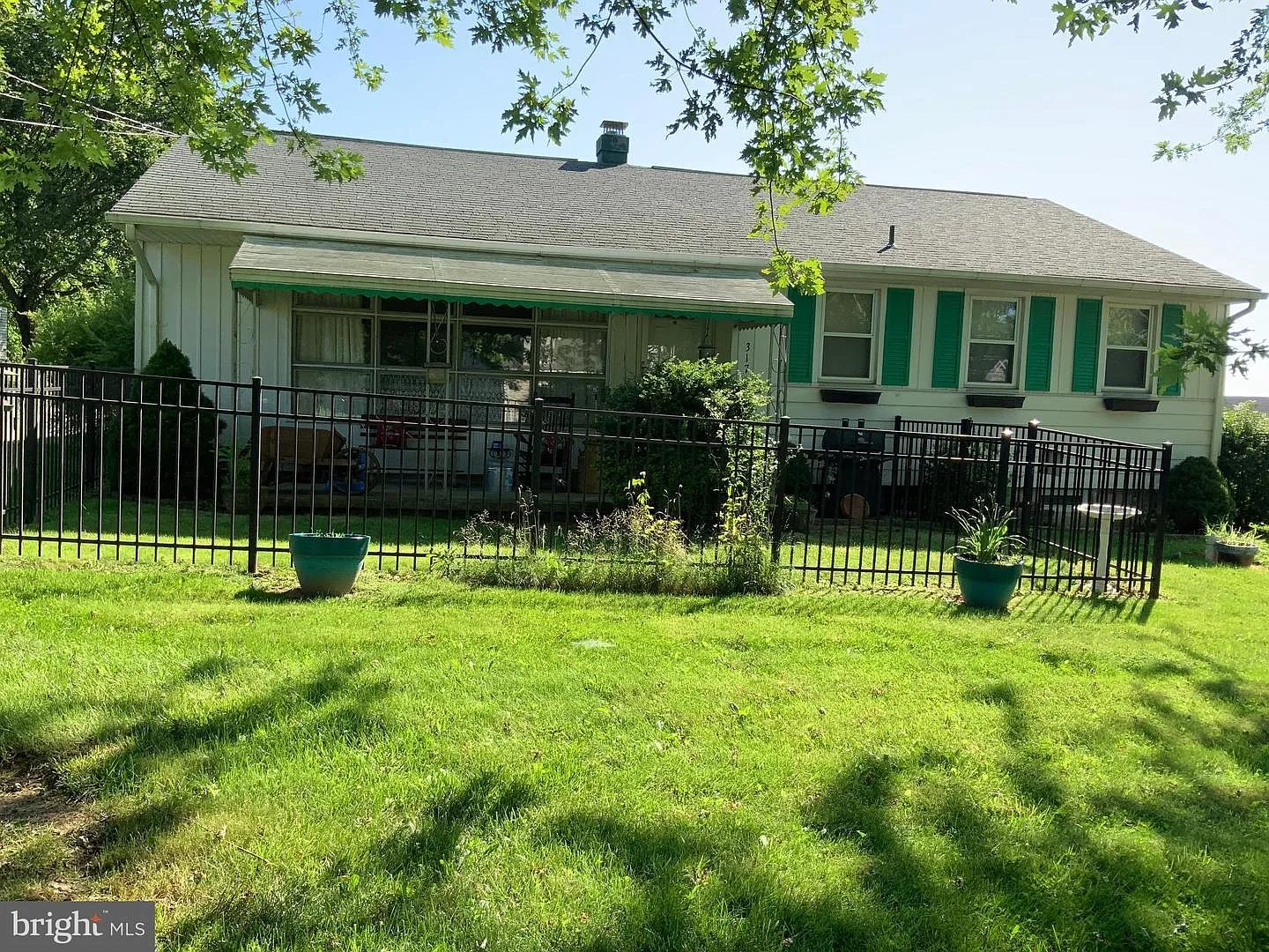 317 Walnuttown Rd photo 1