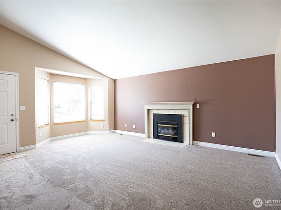 5th image of 1917 9th Avenue Ct SE