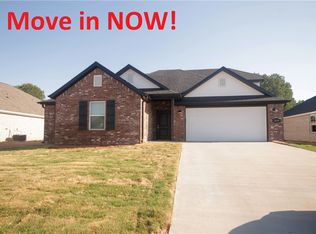 2660 Suncrest Ave, Springdale, AR 72764