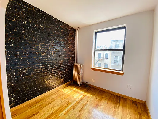 Rented by Crosstown Apartments NYC | media 36