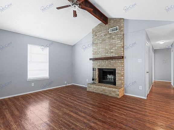 3rd image of 694 Lantana Dr