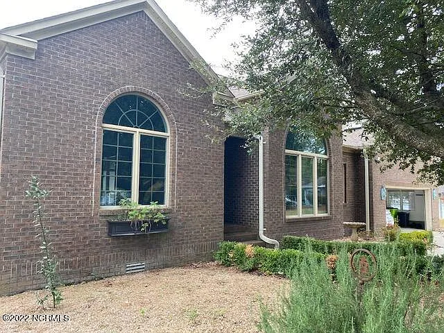 906 Diamond Ct — Photo 5