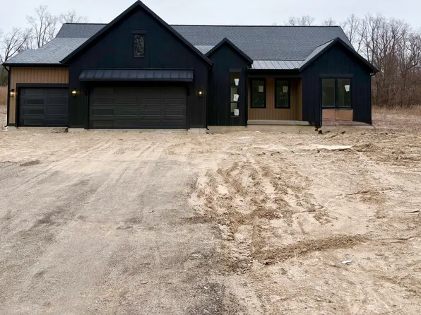 7769 96th St SE, Alto, MI 49302