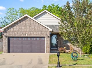 1034 Hendricks Ct, Clarksville, TN 37040