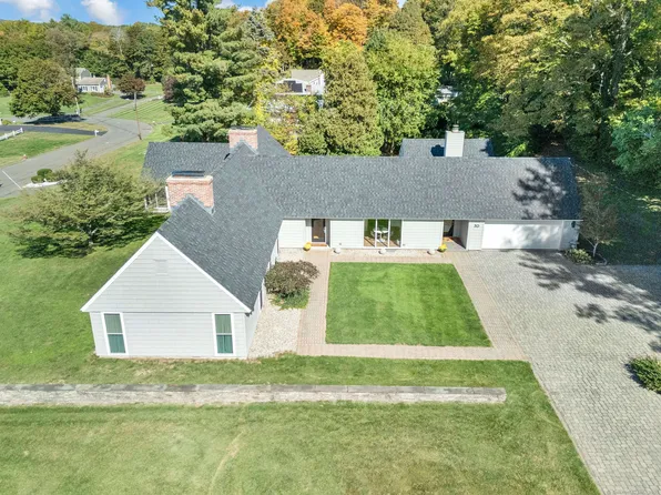 30 Blue Ridge Lane, Berlin, CT 06037