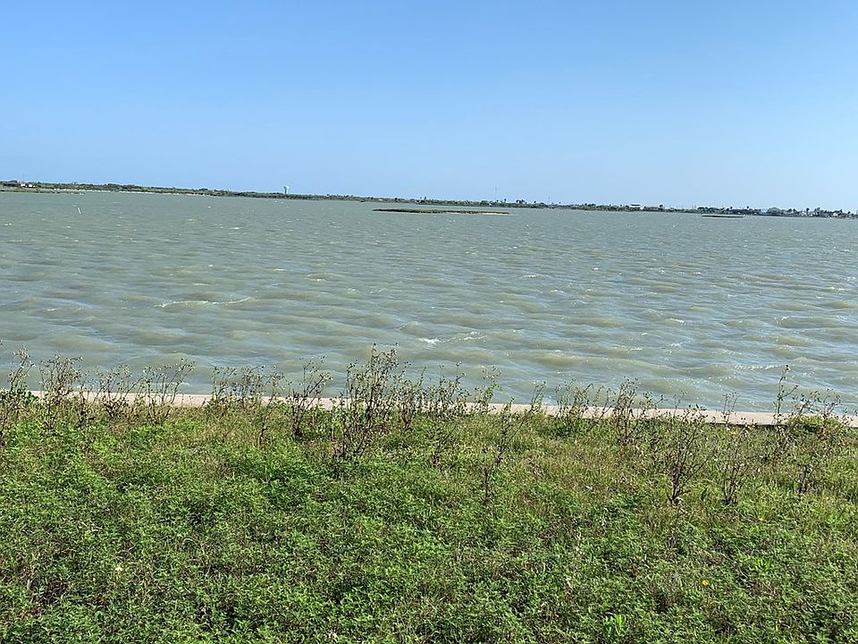 2nd image of 81 Copano Ridge Rd