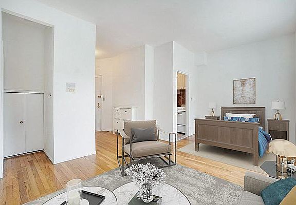 2nd image of 399 E 78th St APT 1E