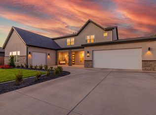 92 W Elinor Ln, Washington, UT 84780