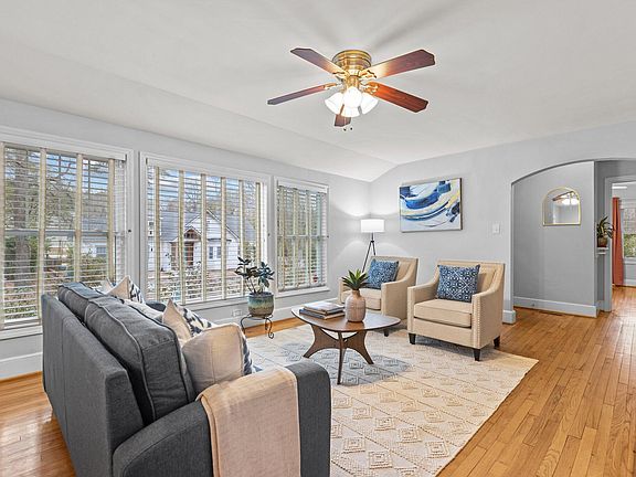 2nd image of 100 Forestwood Dr