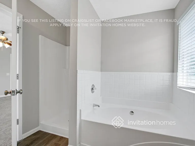 4035 Hollow Spring Trl — Photo 21