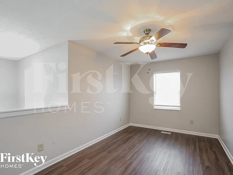 8119 Rambling Rd — Photo 7