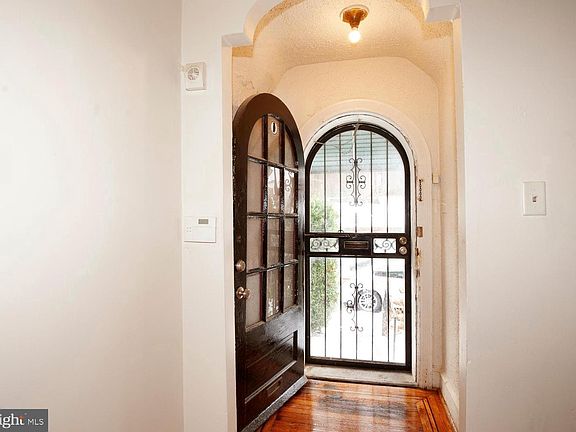 3rd image of 5651 N 20th St
