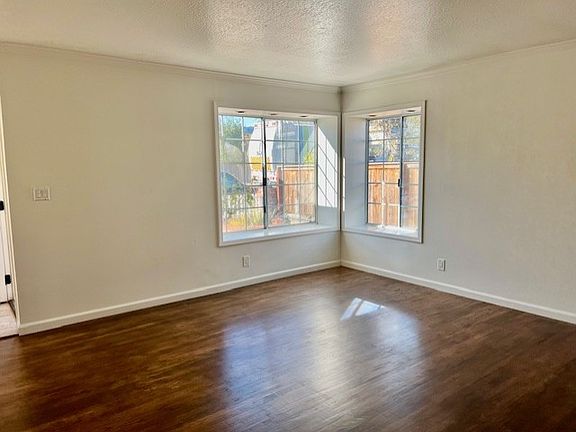 3rd image of 1057 6th Ave