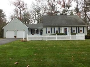 110 Knollwood Dr, Longmeadow, MA 01106