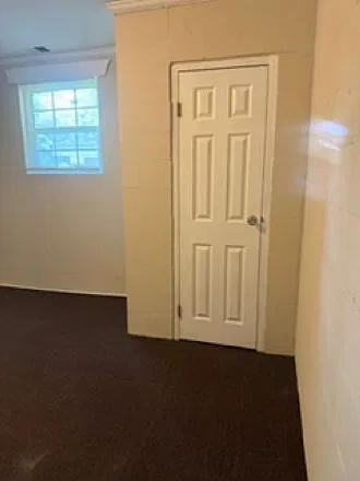 2 bed, 1020 sqft, $950 — Photo 2