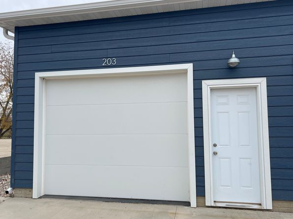 203 N Dakota St, Clark, SD 57225
