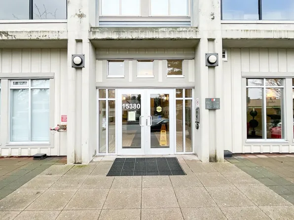 15380 102a Ave #117, Surrey, BC V3R 0B3