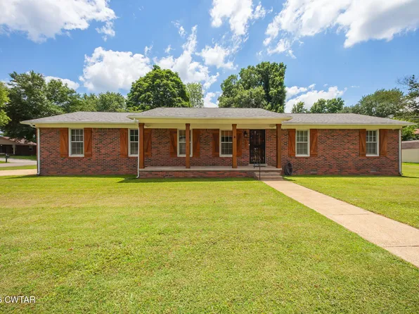 102 Fox Ridge Rd, Jackson, TN 38305