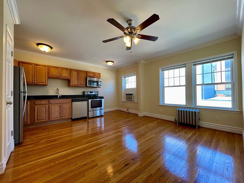1st image of 4245 W Pine Blvd APT 108