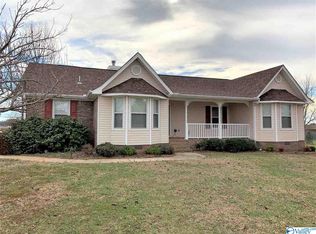 102 Stoney Knoll Dr, Hazel Green, AL 35750