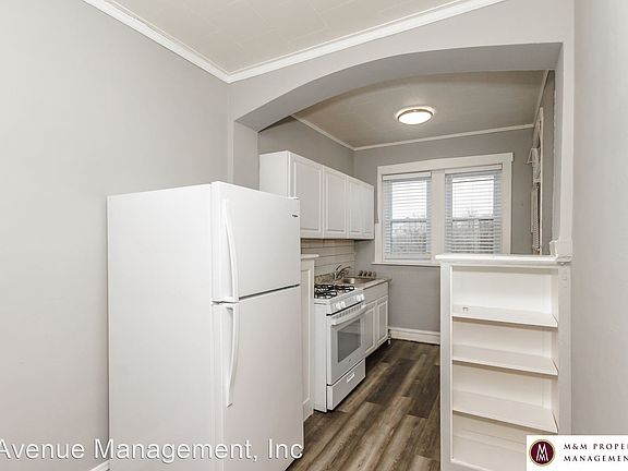 4th image of 952 S Oak Park Ave APT 15