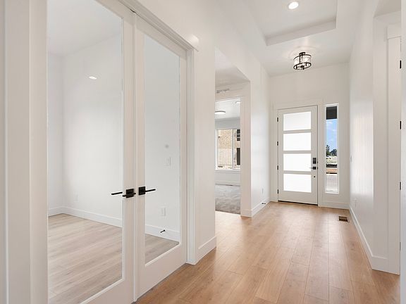 4th image of 1259 W Malbar St