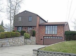 113 McKinley Ave, Pittsburgh, PA