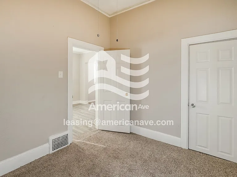 1352500_009_wm_-_mai_bedroom_13381258.jpg