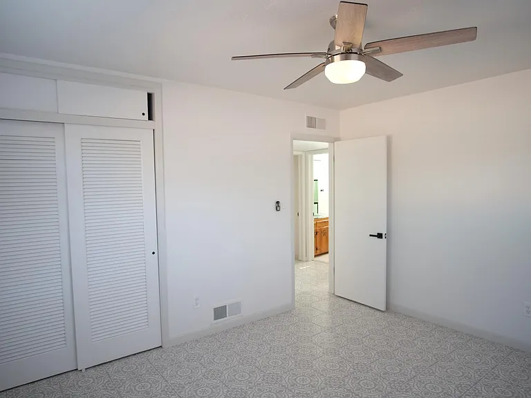 2743 N Park Ave — Photo 19